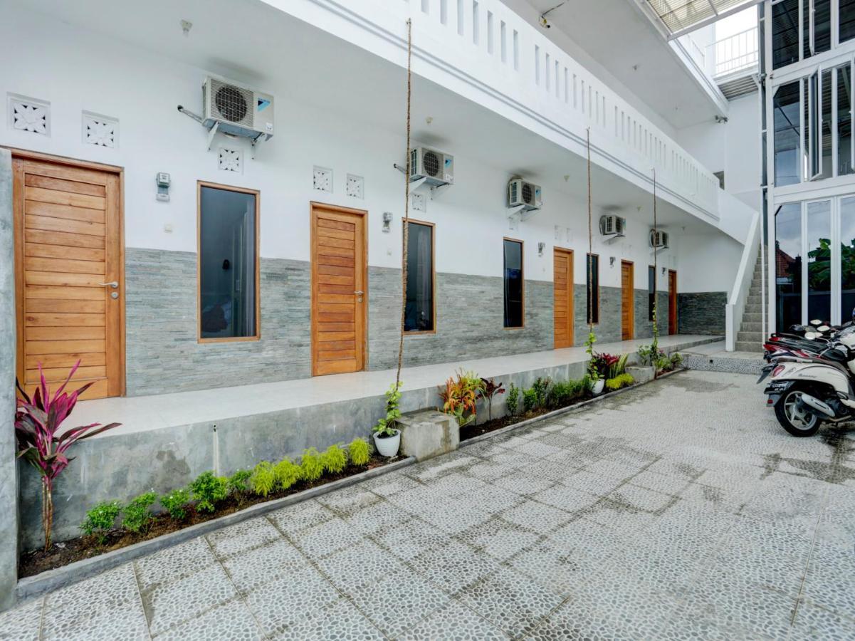 Oyo Flagship 90756 Melasti Hills Room & Cafe Унгасан Экстерьер фото