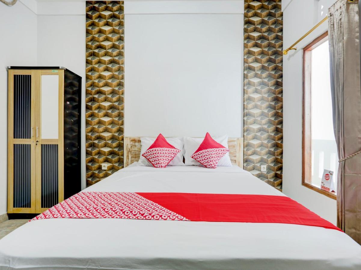 Oyo Flagship 90756 Melasti Hills Room & Cafe Унгасан Экстерьер фото